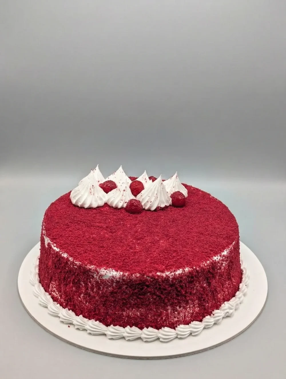 Red Velvet Cake Classic red velvet cake with Fresh Cream piping
